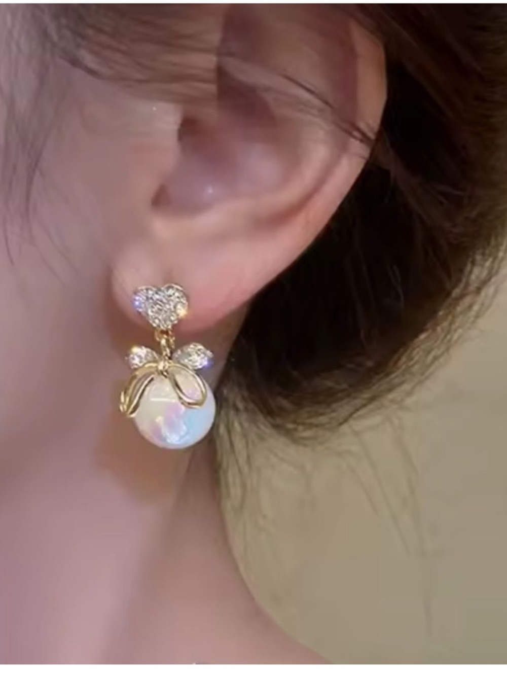 Gold Pearl Drop NWT Earrings with Crystal Heart Accent